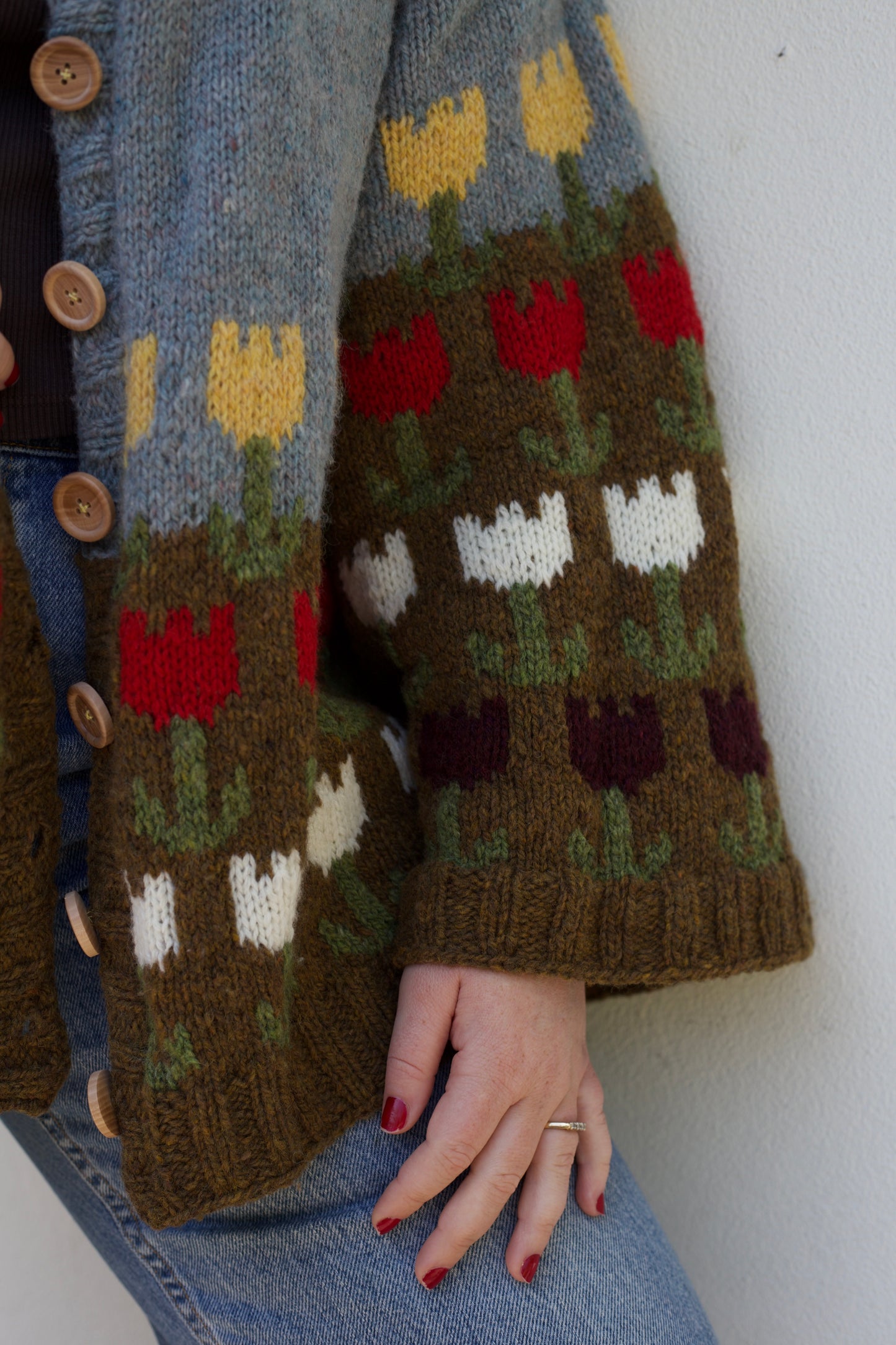 Tulip Farm Cardigan - Digital Pattern