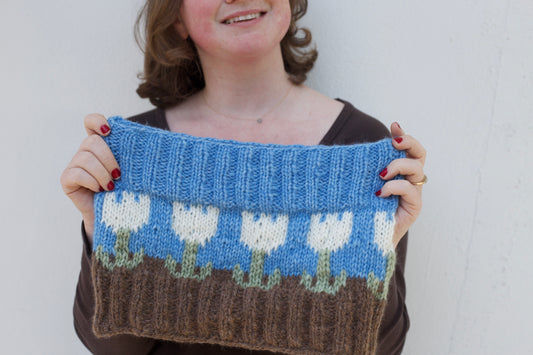 Tulip Farm Cowl - Digital Pattern